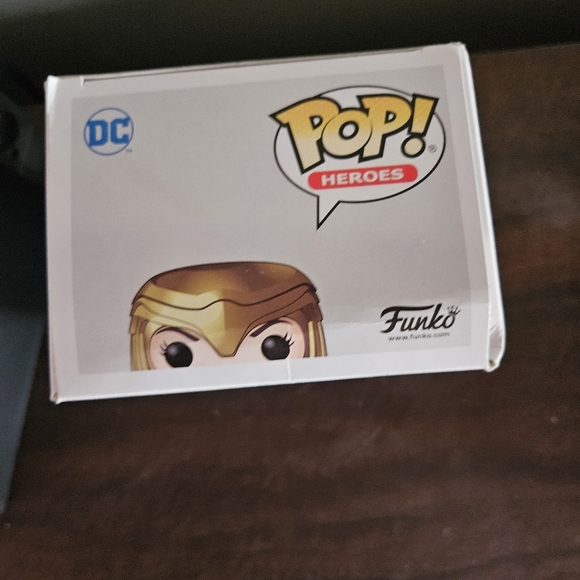 NIB!!! Wonder Woman  WW85 #330 Funko Pop! Heroes - Picture 3 of 5